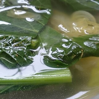小松菜とレタスの中華スープ
